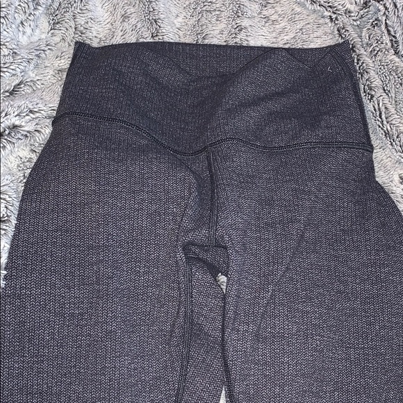 lululemon athletica Pants - Doesn’t fit me lululemon athletica Pants - Doesn’t fit me